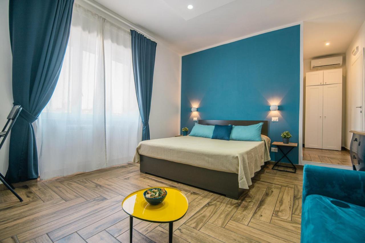 Hub Ferroviario - 12 Posti Letto Per Il Tuo Gruppo A Napoli Con Wifi E Netflix Acomodação com café da manhã Exterior foto