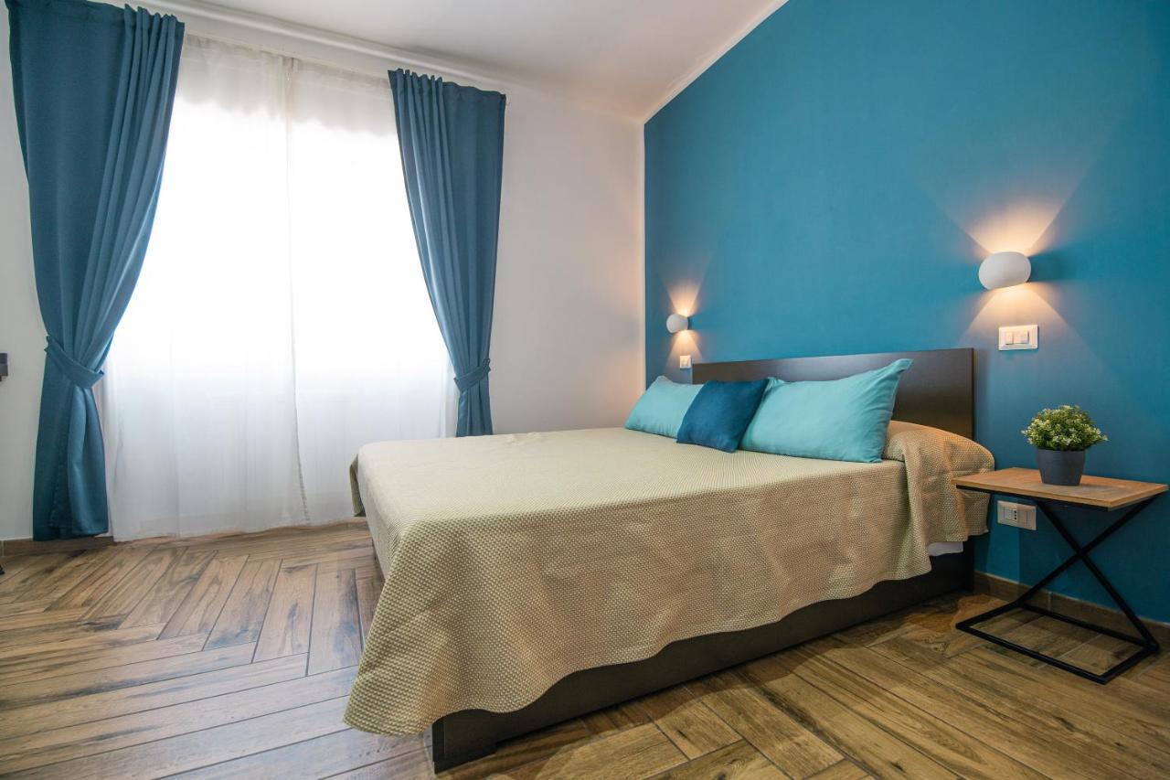Hub Ferroviario - 12 Posti Letto Per Il Tuo Gruppo A Napoli Con Wifi E Netflix Acomodação com café da manhã Exterior foto