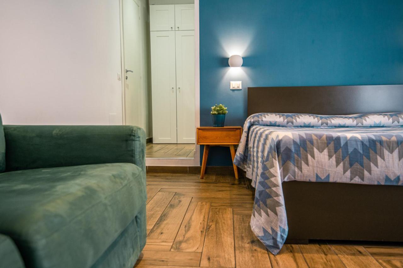 Hub Ferroviario - 12 Posti Letto Per Il Tuo Gruppo A Napoli Con Wifi E Netflix Acomodação com café da manhã Exterior foto
