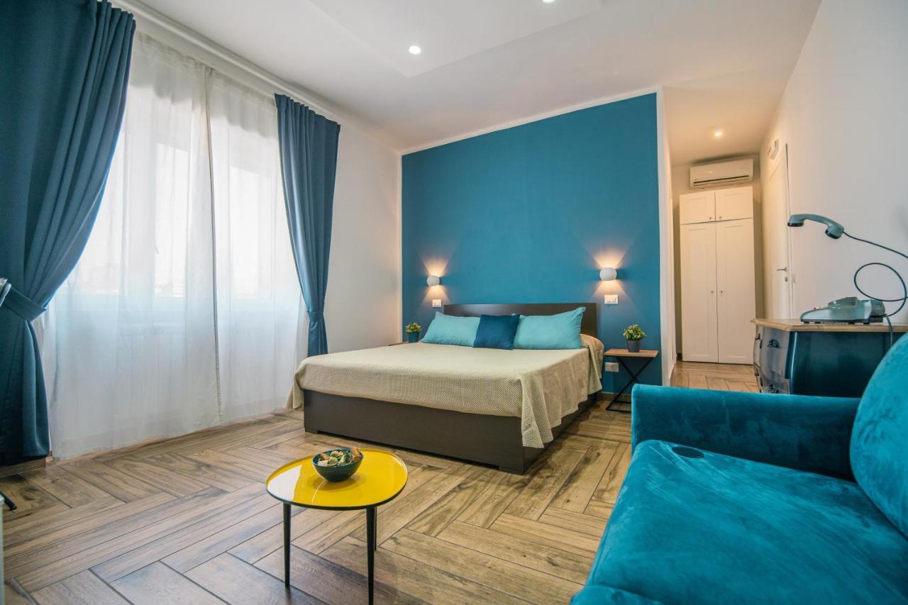 Hub Ferroviario - 12 Posti Letto Per Il Tuo Gruppo A Napoli Con Wifi E Netflix Acomodação com café da manhã Exterior foto
