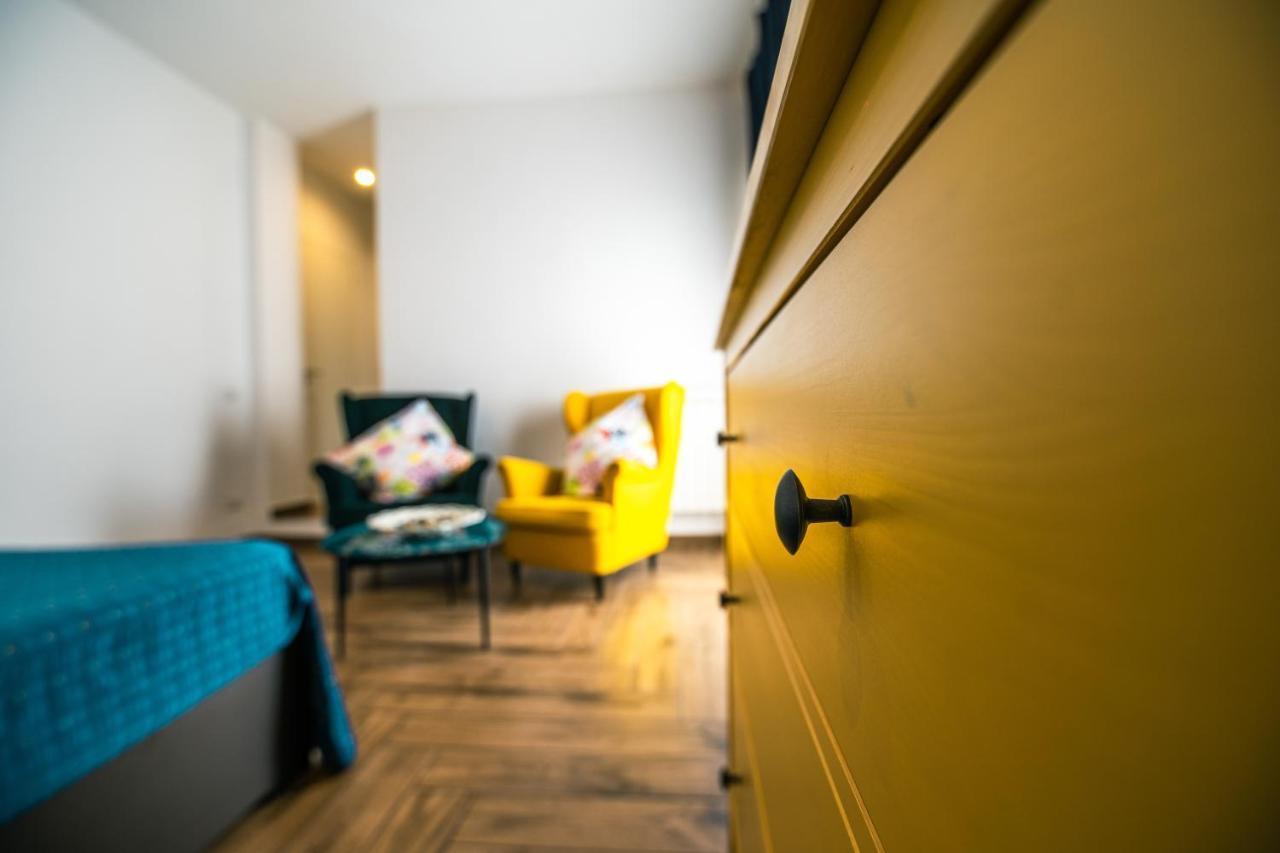 Hub Ferroviario - 12 Posti Letto Per Il Tuo Gruppo A Napoli Con Wifi E Netflix Acomodação com café da manhã Exterior foto